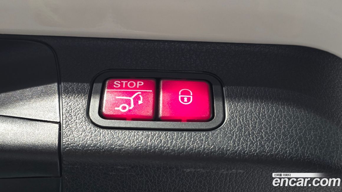 Mercedes-Benz GLB-Class 2021