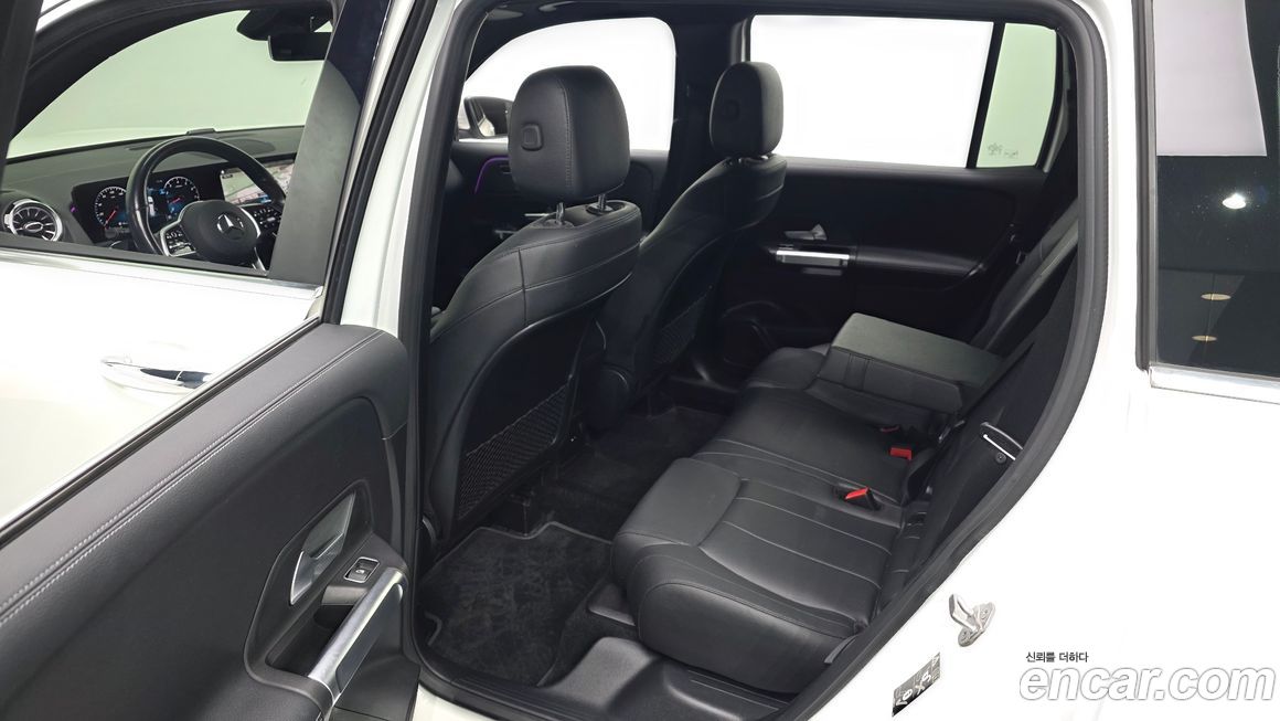 Mercedes-Benz GLB-Class 2021