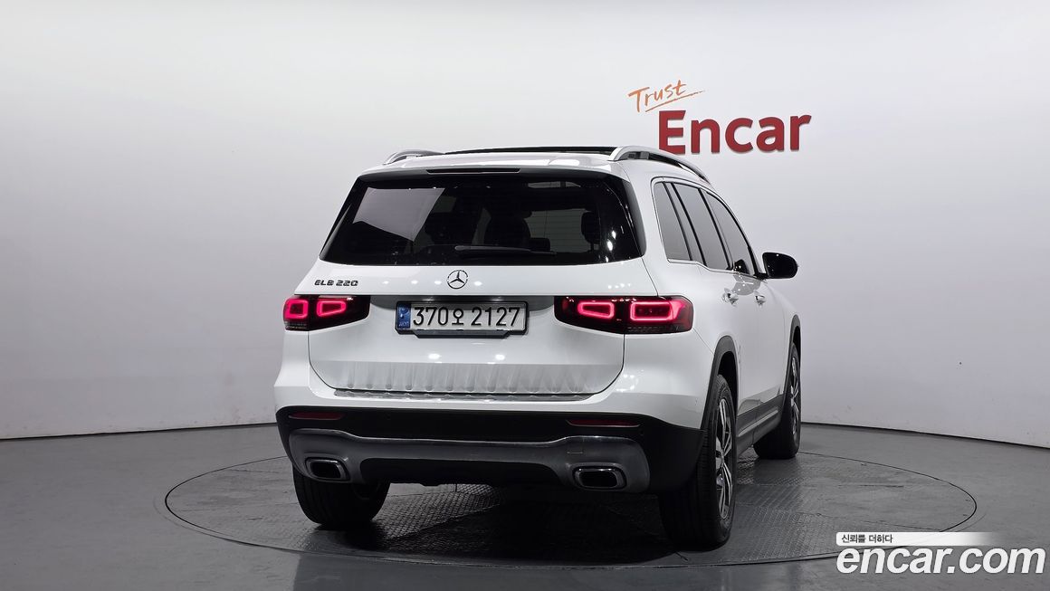 Mercedes-Benz GLB-Class 2021