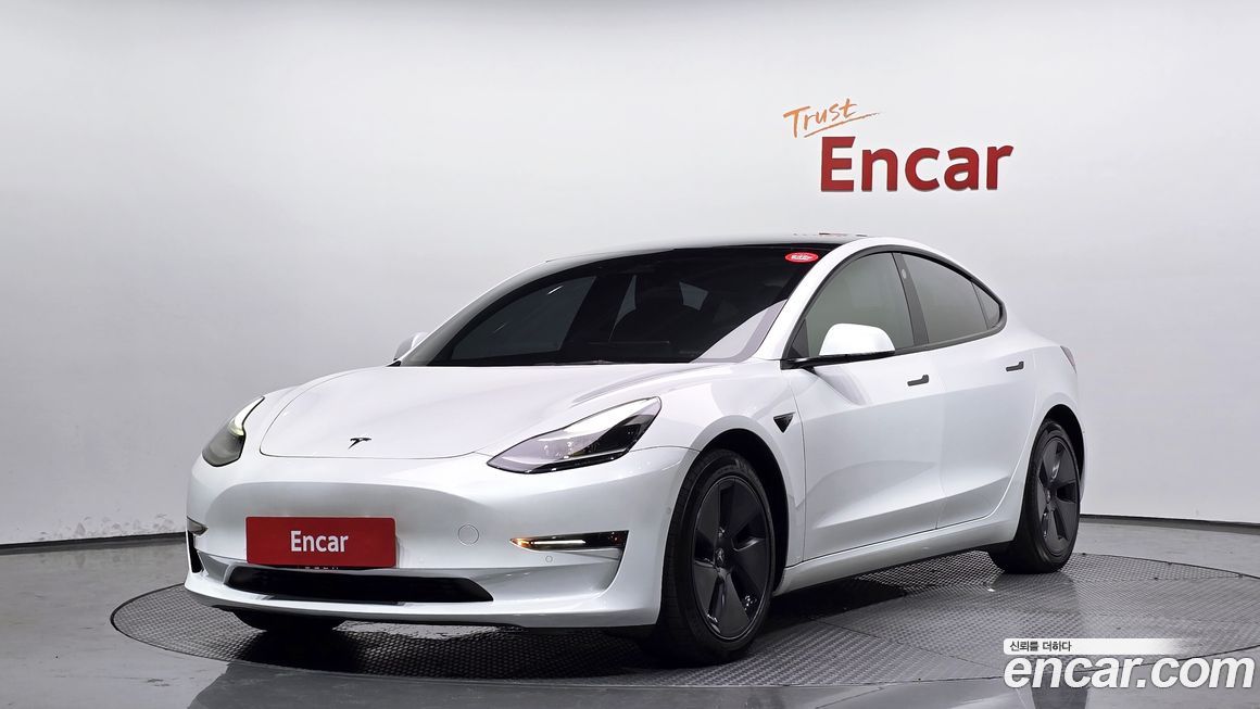 Tesla Model 3 2022