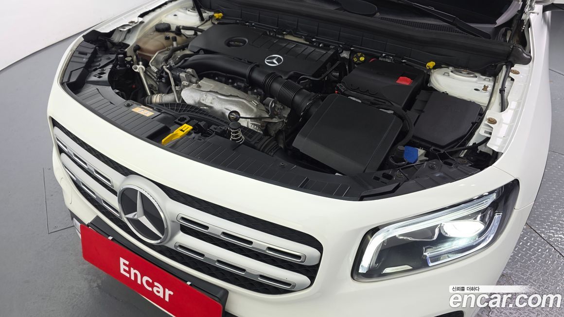 Mercedes-Benz GLB-Class 2021