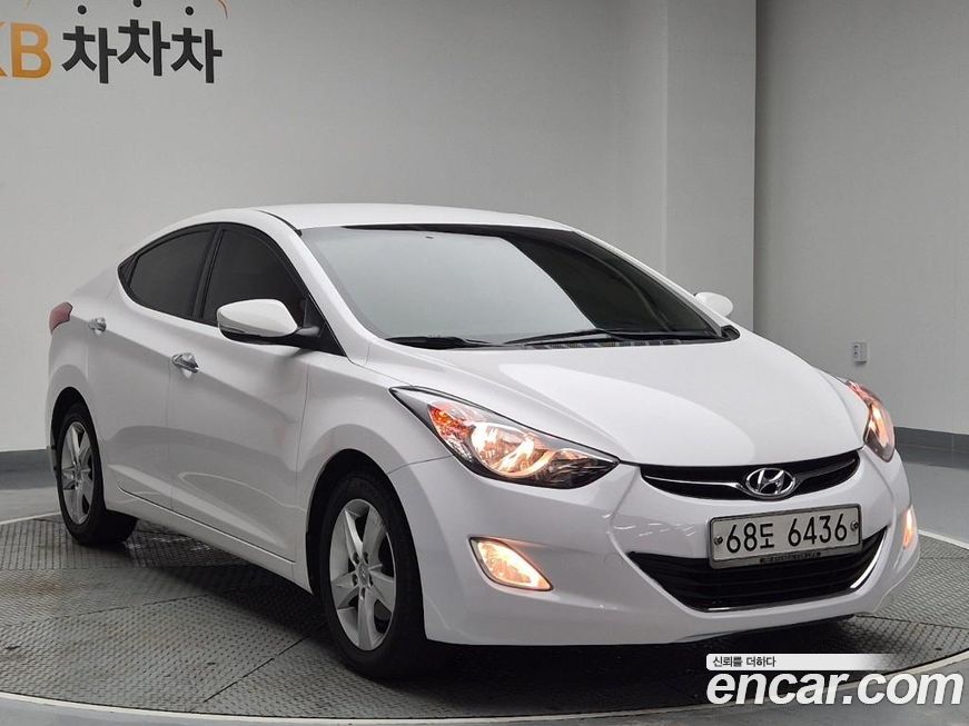 Hyundai AVANTE 2012