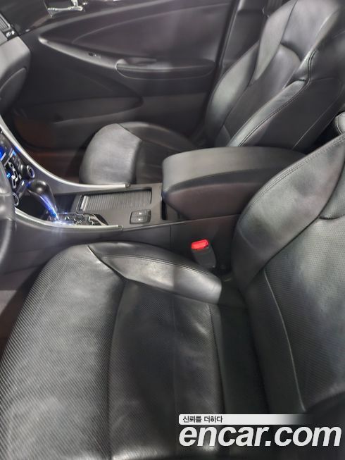 Hyundai Sonata 2011
