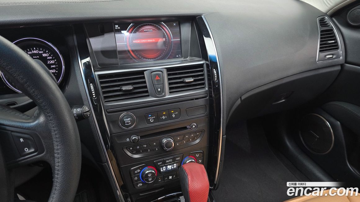 Renault-KoreaSamsung SM7 2012