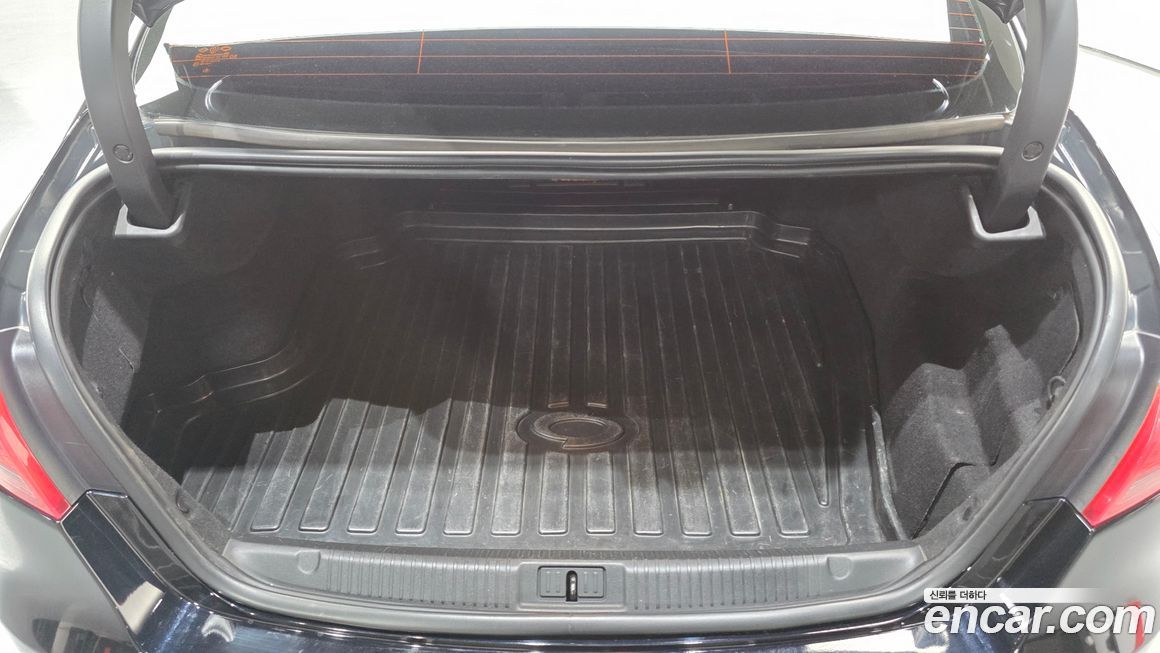 Renault-KoreaSamsung SM7 2012