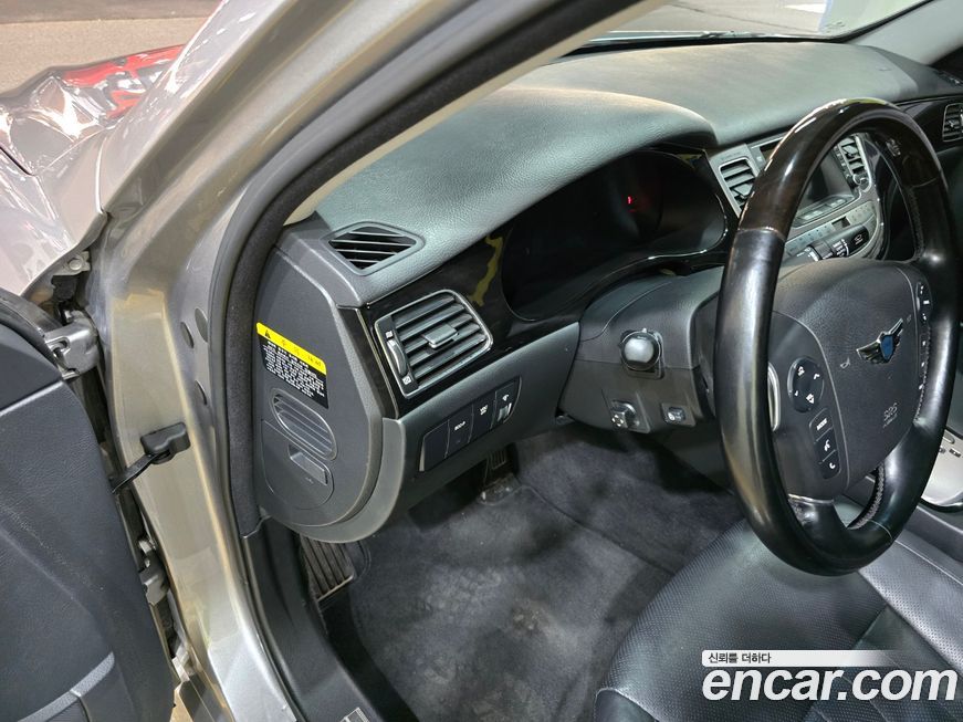 Hyundai Genesis 2012