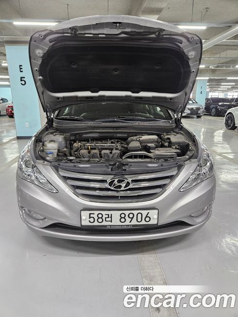 Hyundai Sonata 2011