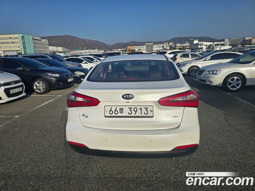 Kia K3 2013