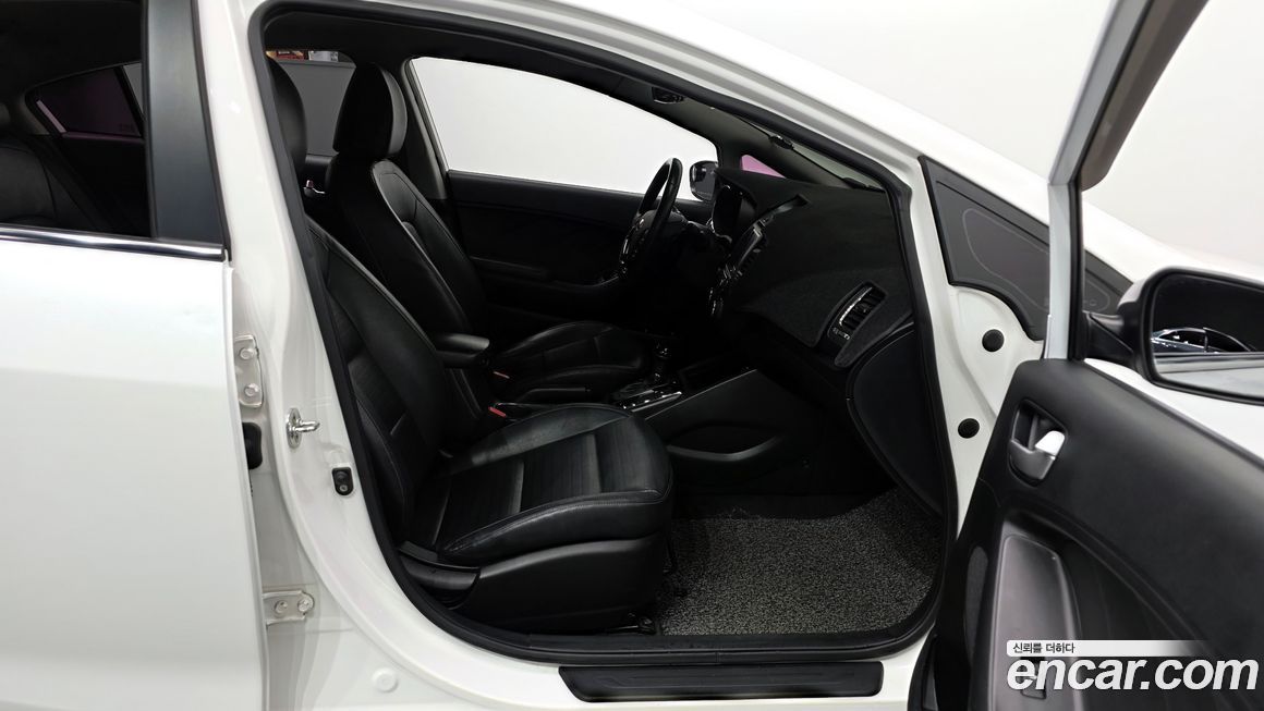 Kia K3 2016