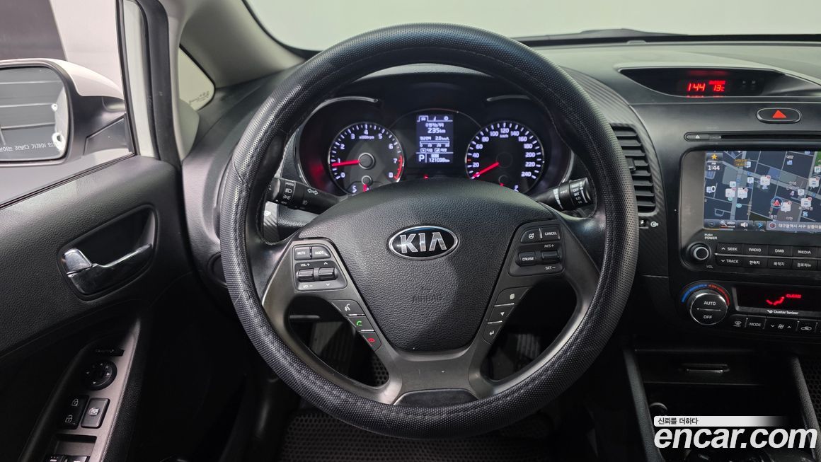 Kia K3 2013