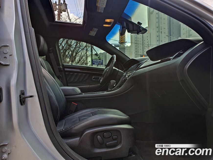 Ford Taurus 2014