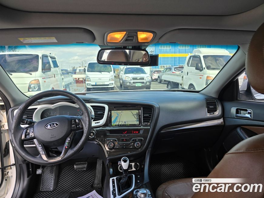 Kia K5 2011