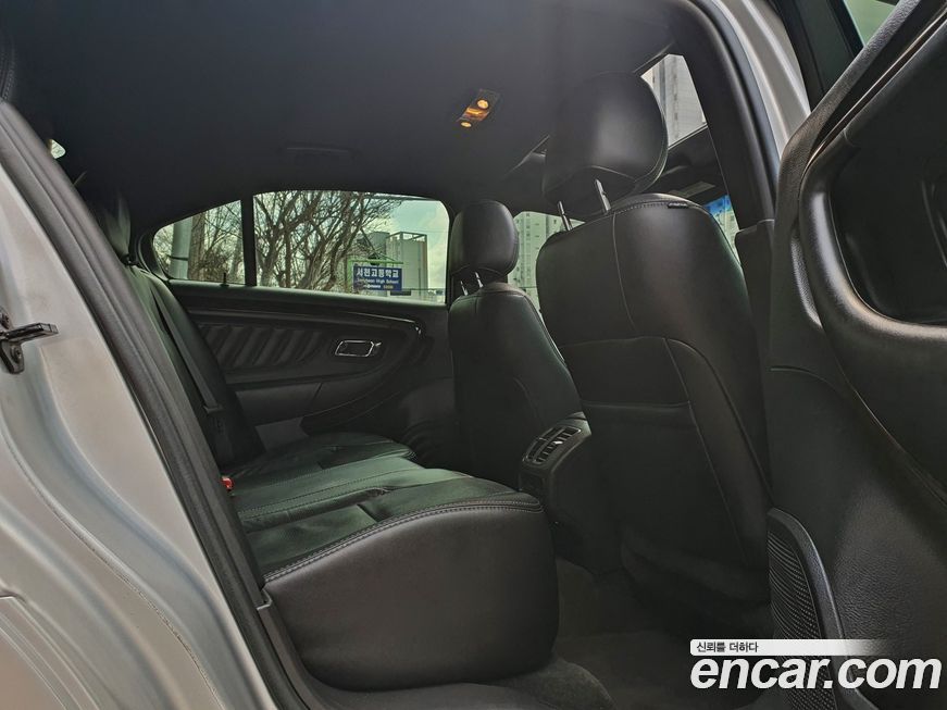 Ford Taurus 2014