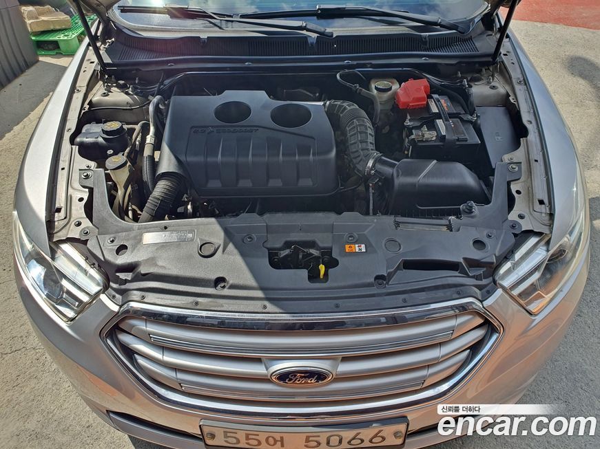 Ford Taurus 2014