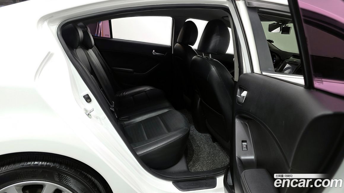 Kia K3 2016