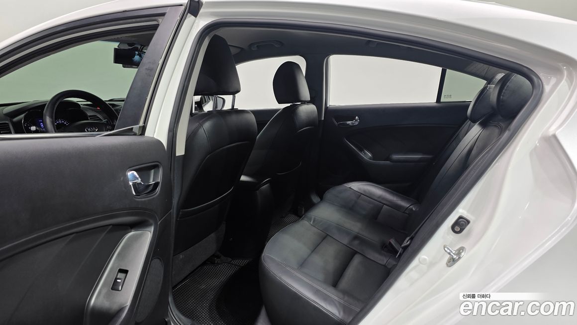 Kia K3 2013
