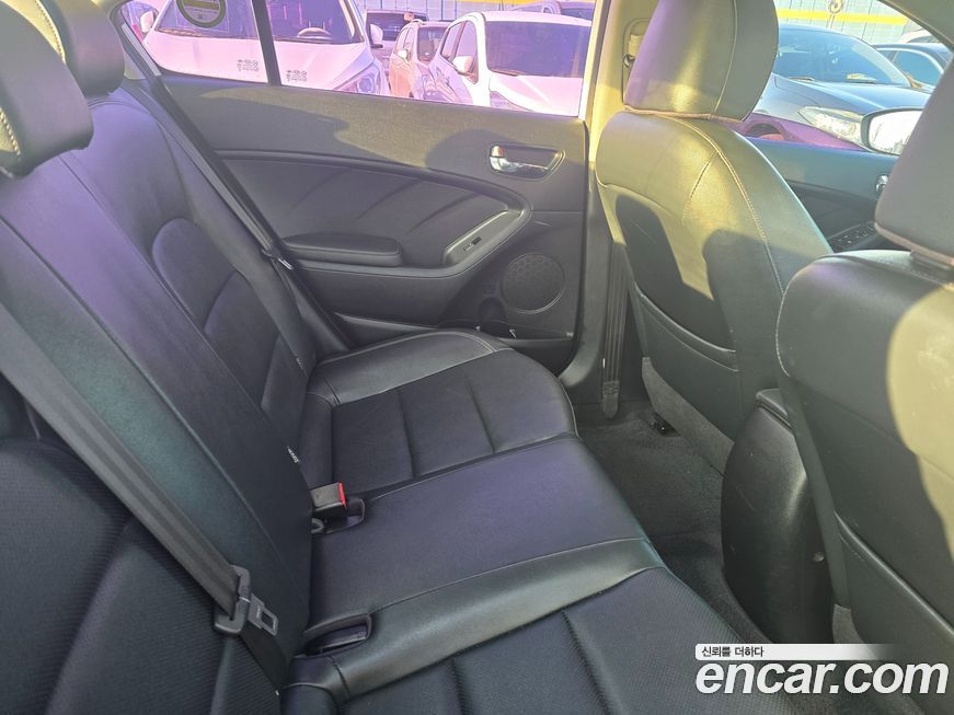 Kia K3 2013