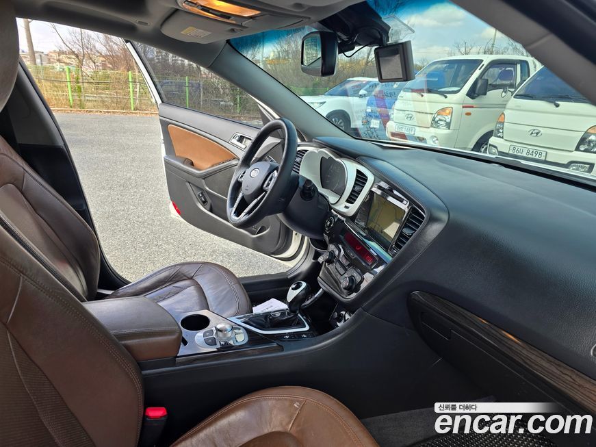 Kia K5 2011