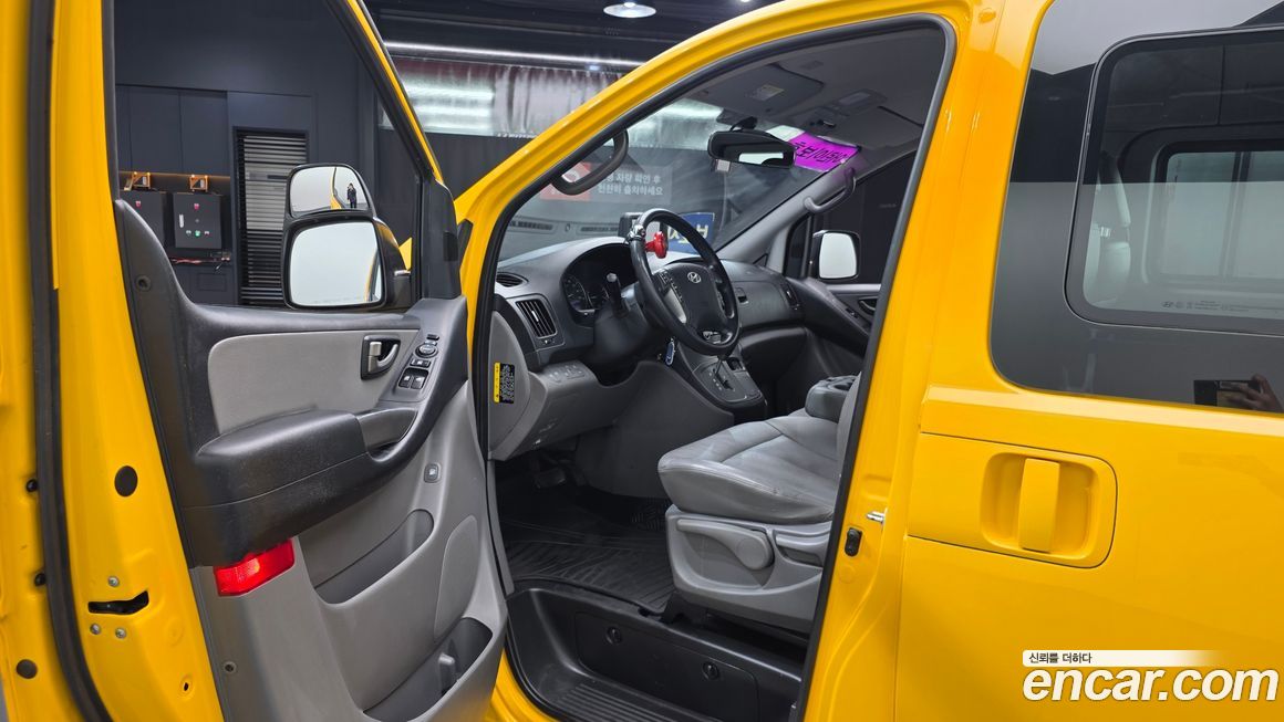 Hyundai Starex 2016