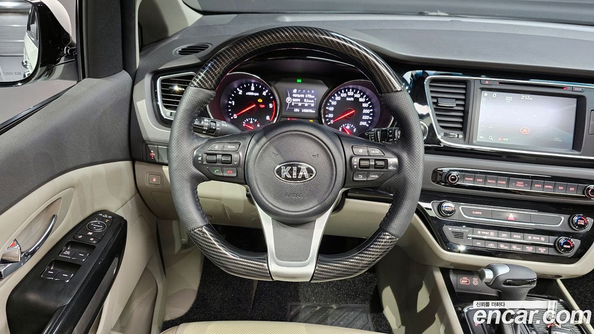 Kia Canival 2016