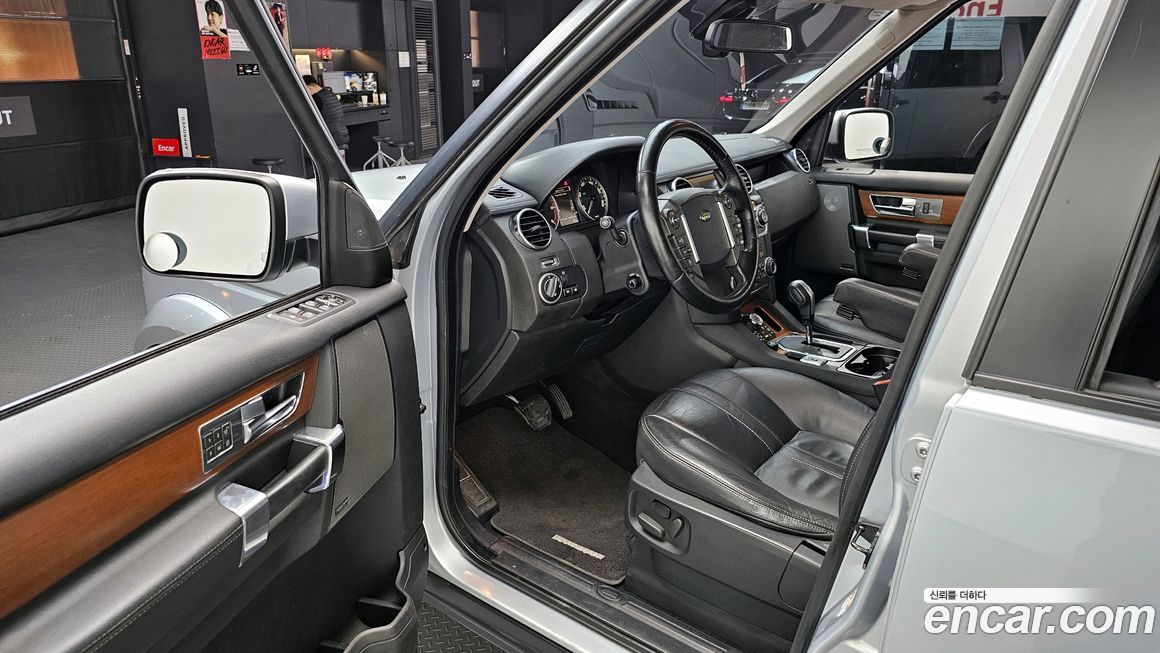 Land Rover Discovery 2010