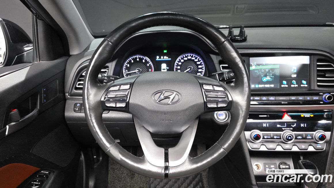 Hyundai AVANTE 2019
