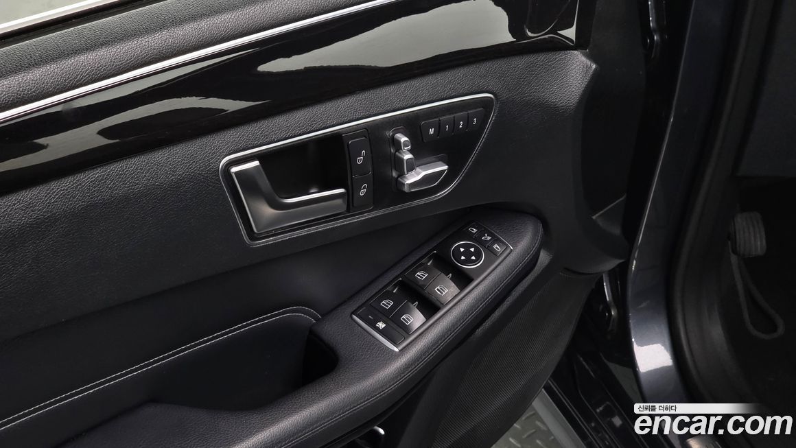 Mercedes-Benz E-Class 2016