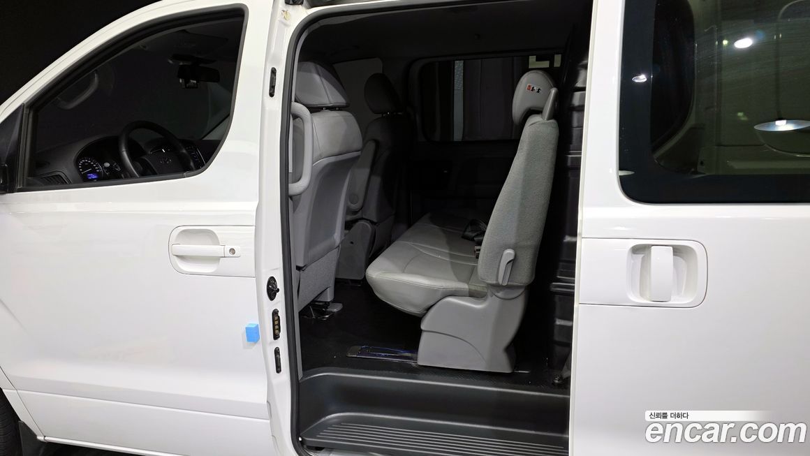Hyundai Starex 2020