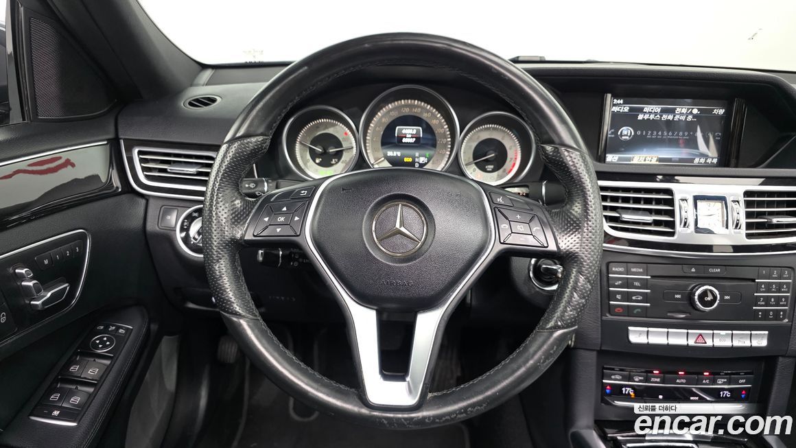 Mercedes-Benz E-Class 2016