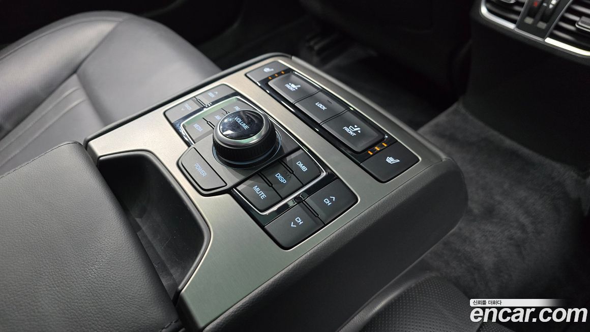 Hyundai Genesis 2015