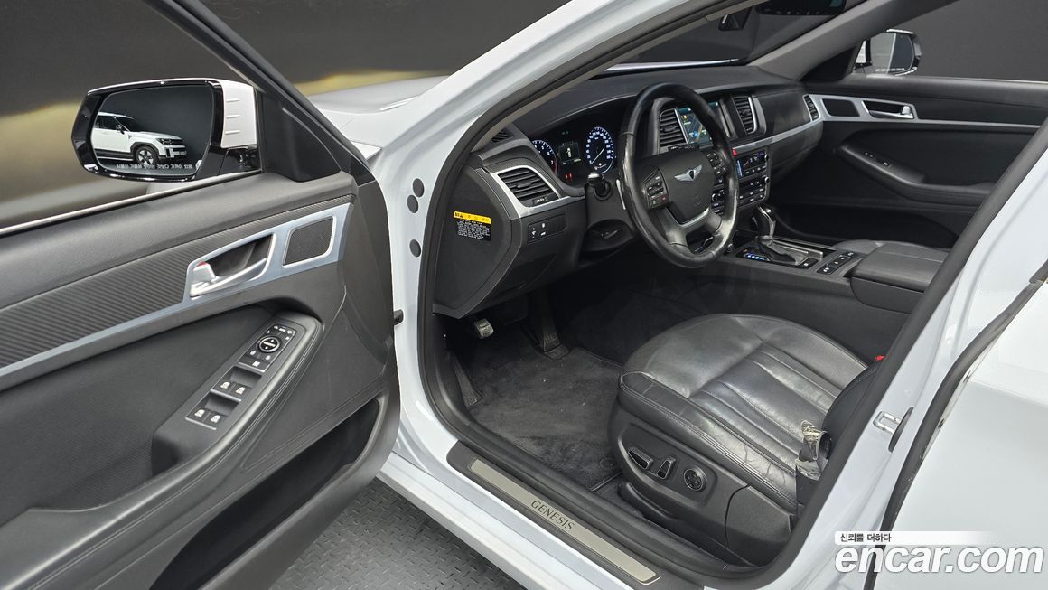 Hyundai Genesis 2015