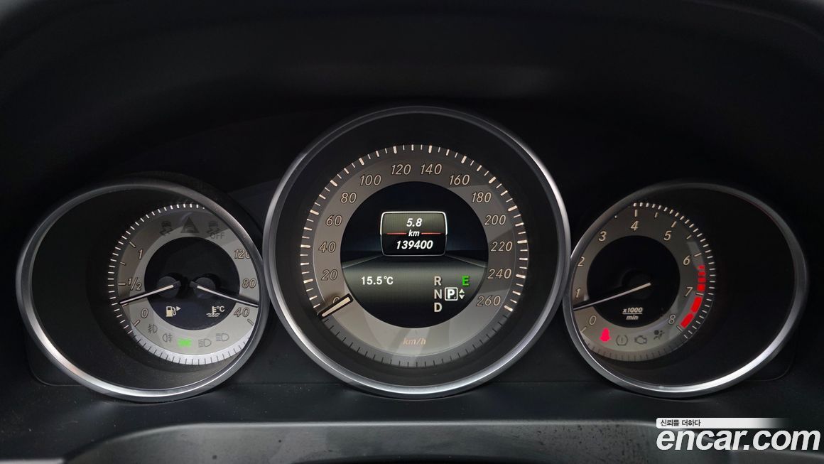 Mercedes-Benz E-Class 2016