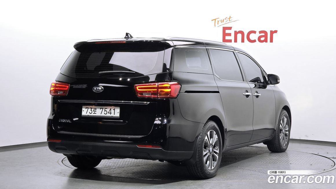 Kia Canival 2019