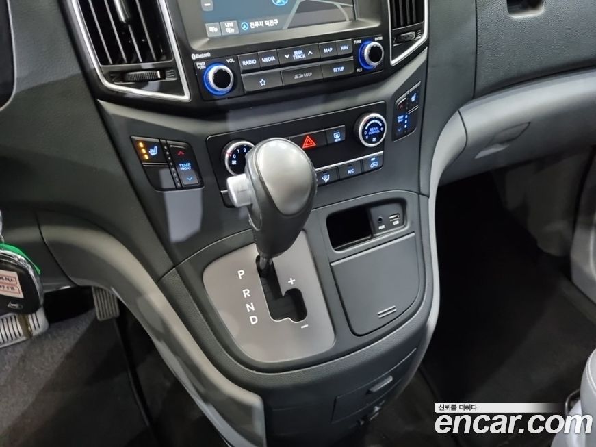 Hyundai Starex 2019