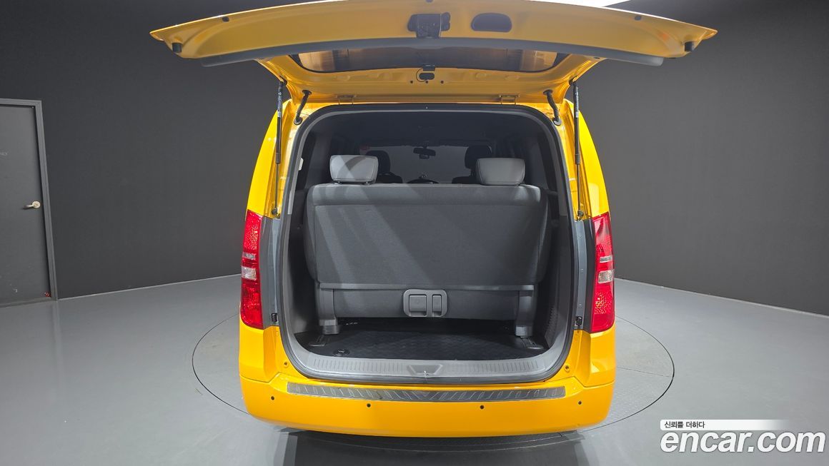 Hyundai Starex 2019