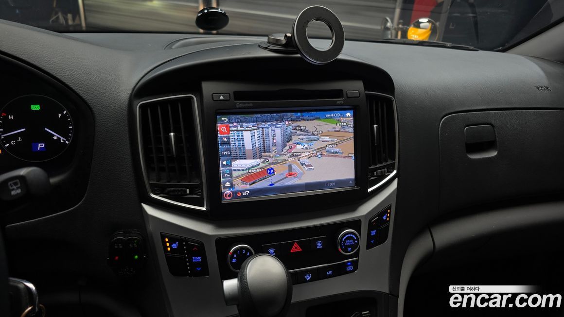 Hyundai Starex 2019