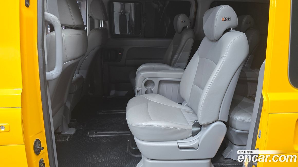 Hyundai Starex 2019