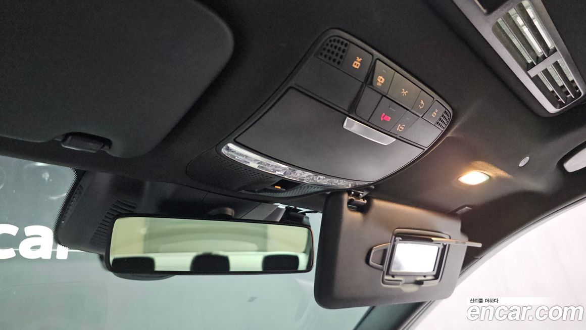 Mercedes-Benz C-Class 2020