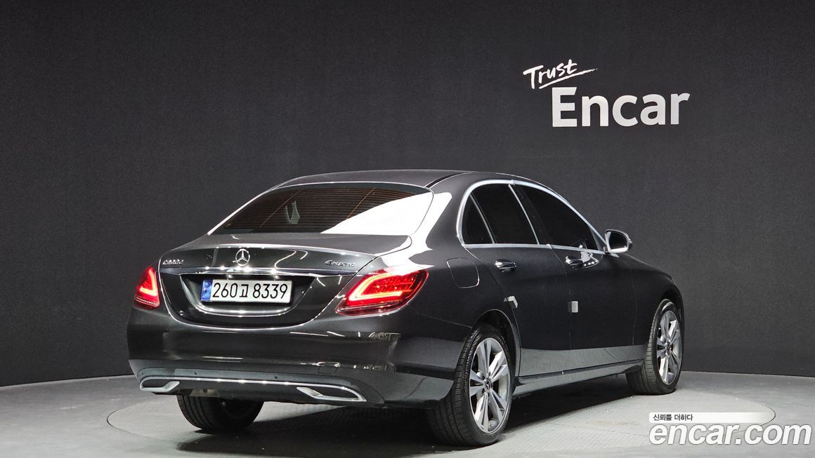 Mercedes-Benz C-Class 2020