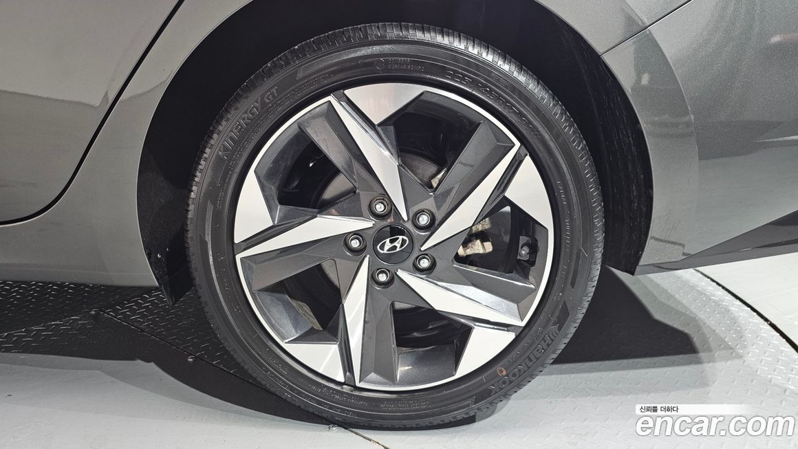 Hyundai AVANTE 2023