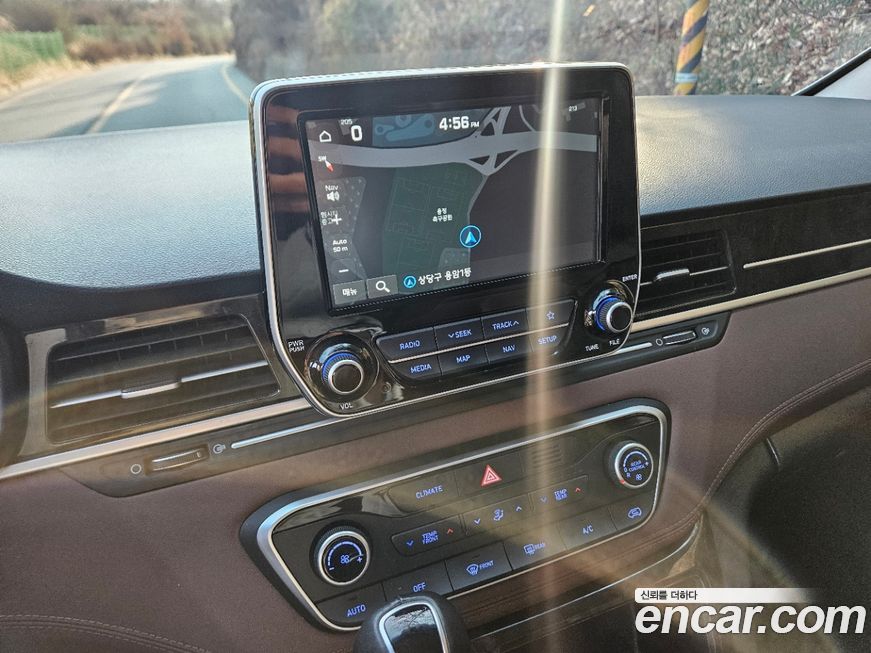 Hyundai Starex 2019