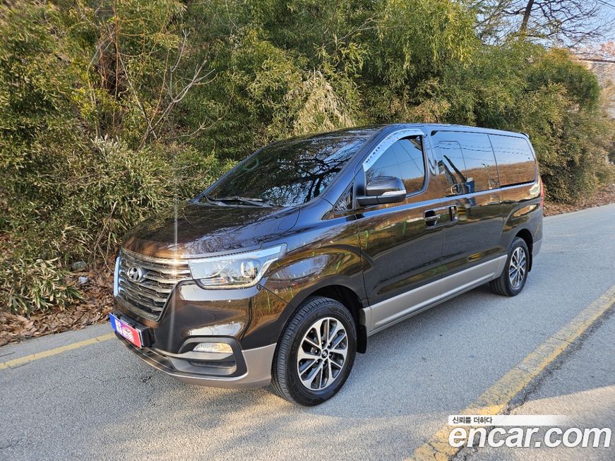 Hyundai Starex 2019
