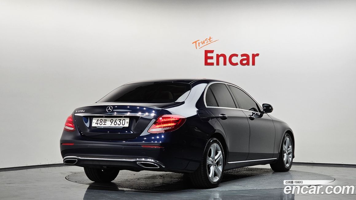 Mercedes-Benz E-Class 2017