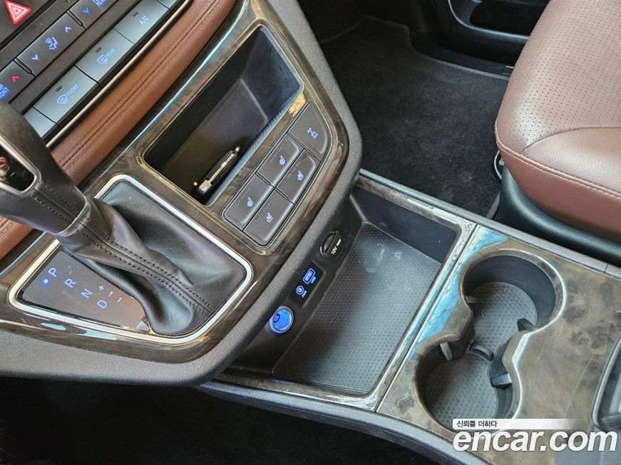 Hyundai Starex 2019