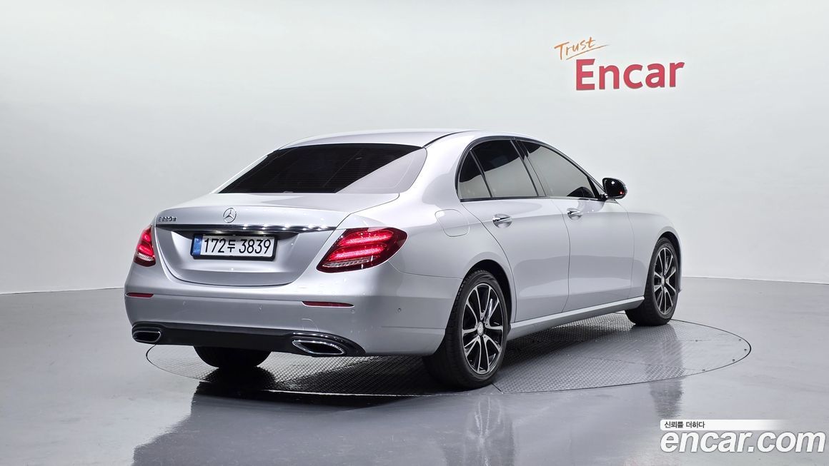 Mercedes-Benz E-Class 2017