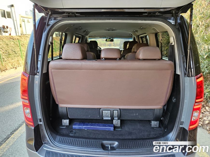 Hyundai Starex 2019