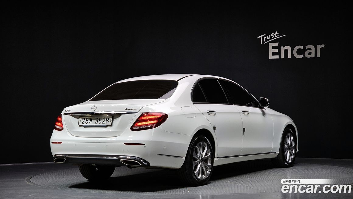 Mercedes-Benz E-Class 2018