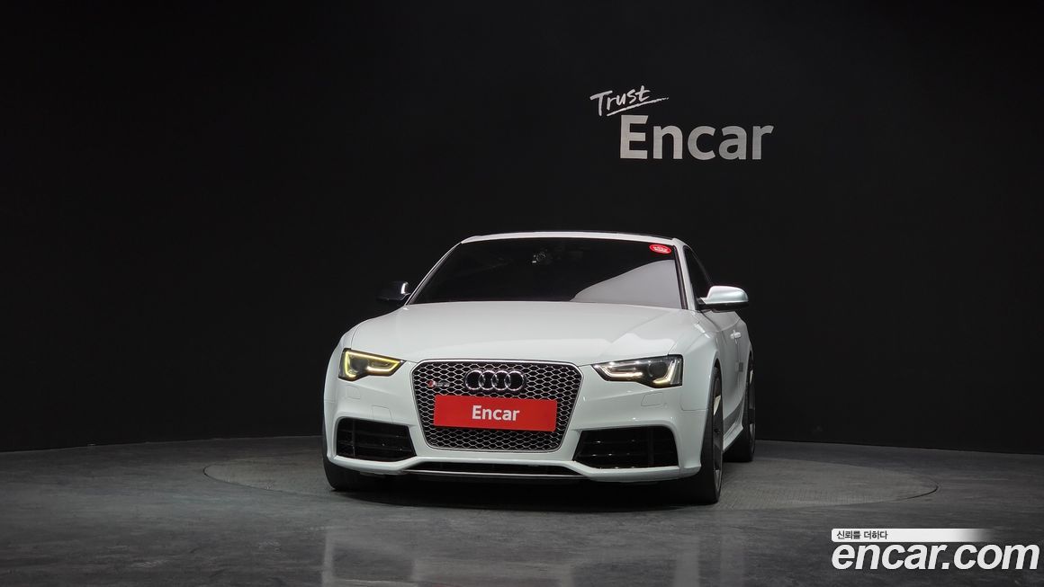 Audi RS5 2013
