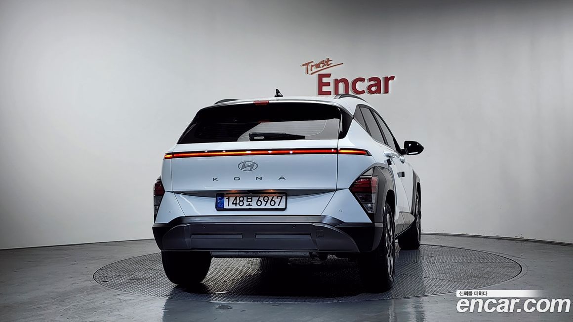 Hyundai Kona 2025