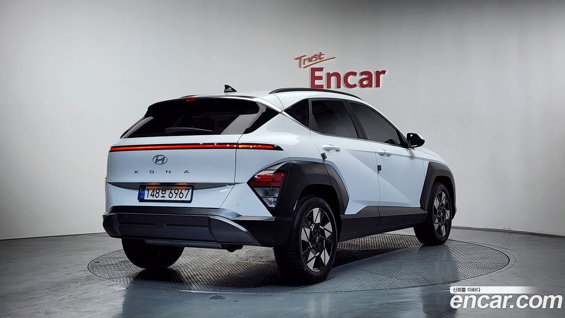 Hyundai Kona 2025